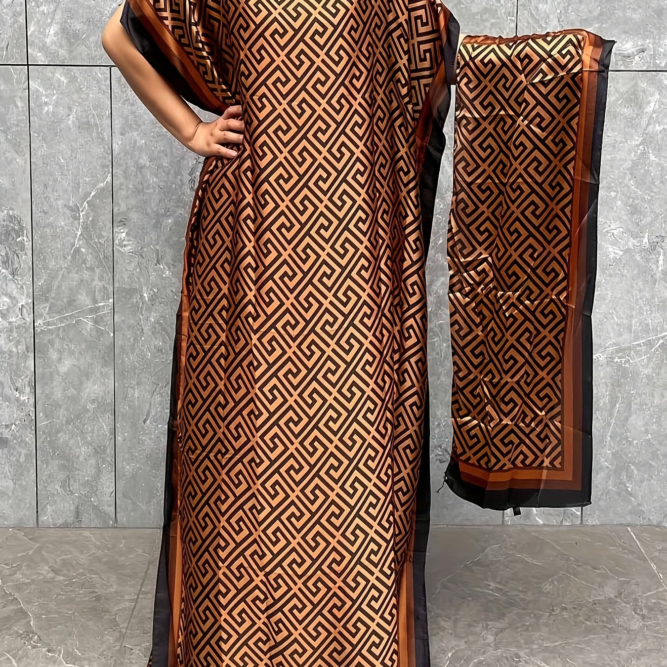 E-shop Plus Size, Langes Kaftan-Kleid für Damen – Schmeichelndes Polka-Dot-Kaftan-Kleid – Bequemer Maxi-Stil mit Rundhalsausschnitt & Kurzarm –