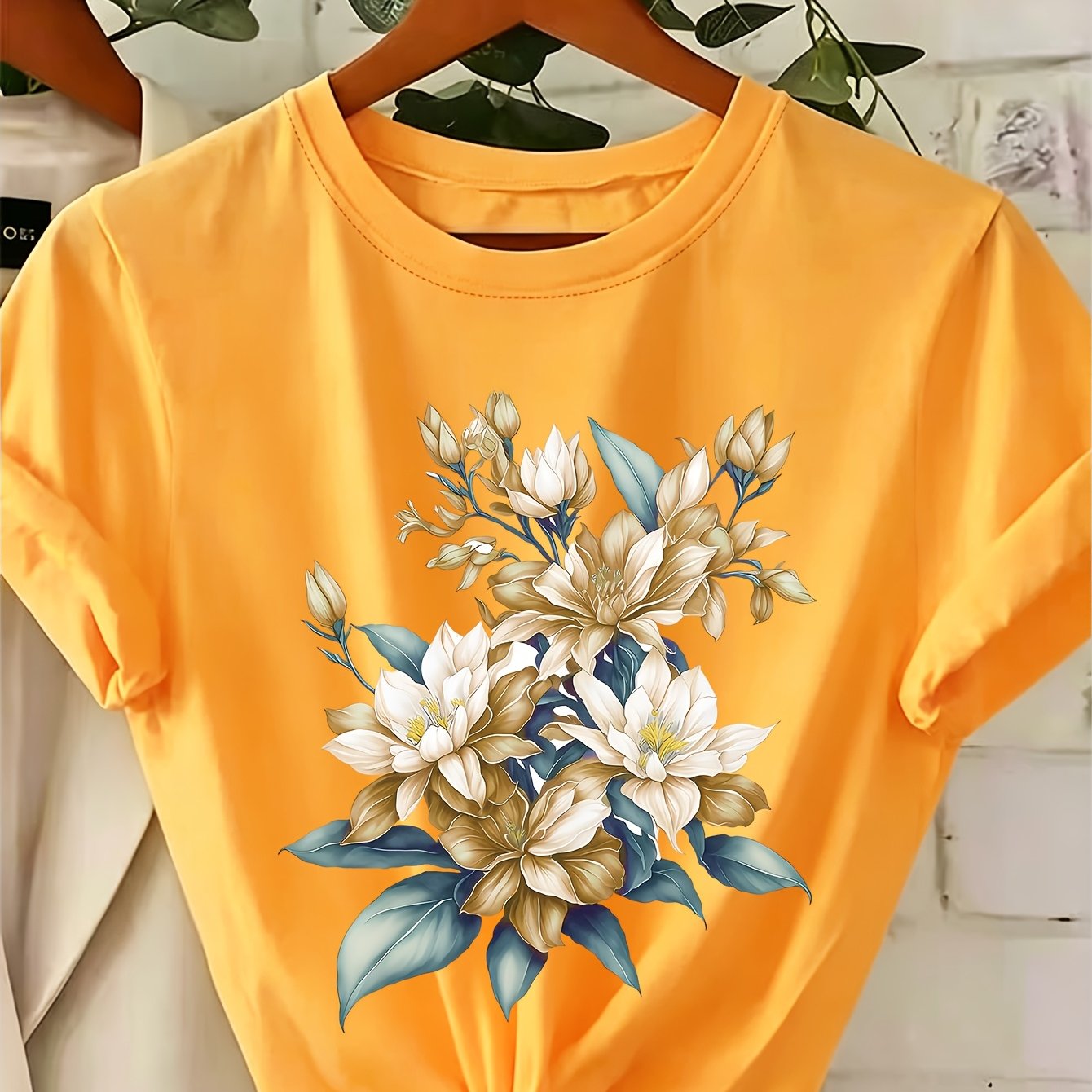 TEMU Romantic Oil Painting Texture Floral Pattern Short Sleeve, Regular Fit Round Neck T-shirt, Fashionable Elegant Spring Summer Women's Wear,