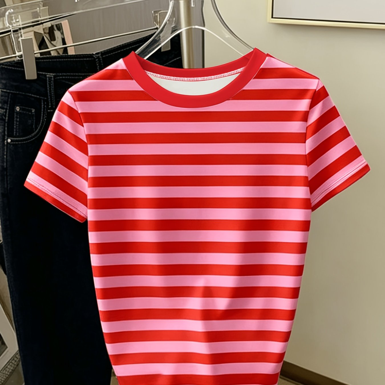 TEMU Summer Casual Red & Pink Striped Crew Neck T-shirt, Slim Fit, Breathable Fabric, Versatile For Pairing With Jeans Or Sweatpants As A Summer