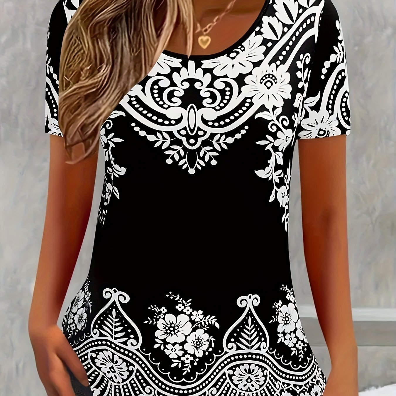 Image of Women's Casual Vacation T-shirt - Black & White Paisley Print Short Sleeve Round Neck Top, Breathable Mid-stretch Fabric, Machine Washable Spring Summer Tee For Beach & Casual Attire, Beach T Shirt