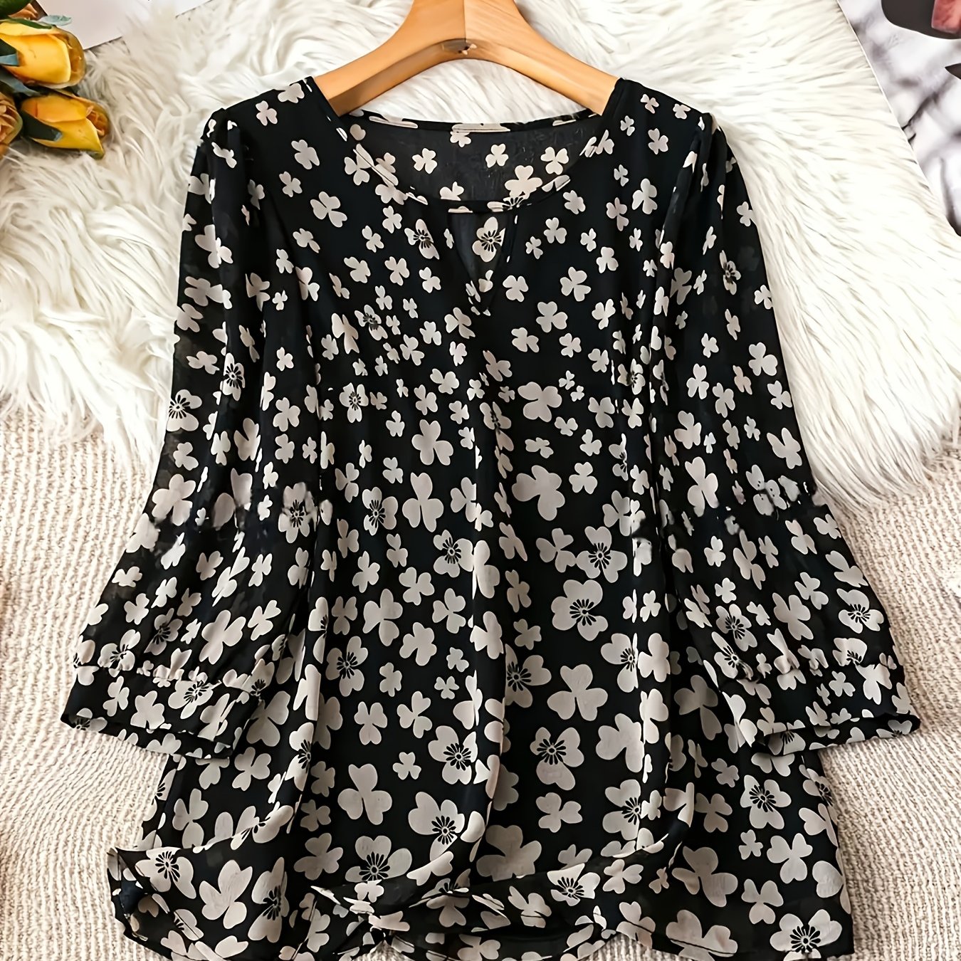 Plus Size - Women's Plus Size Casual Short-front Long-back Floral Print Blouse