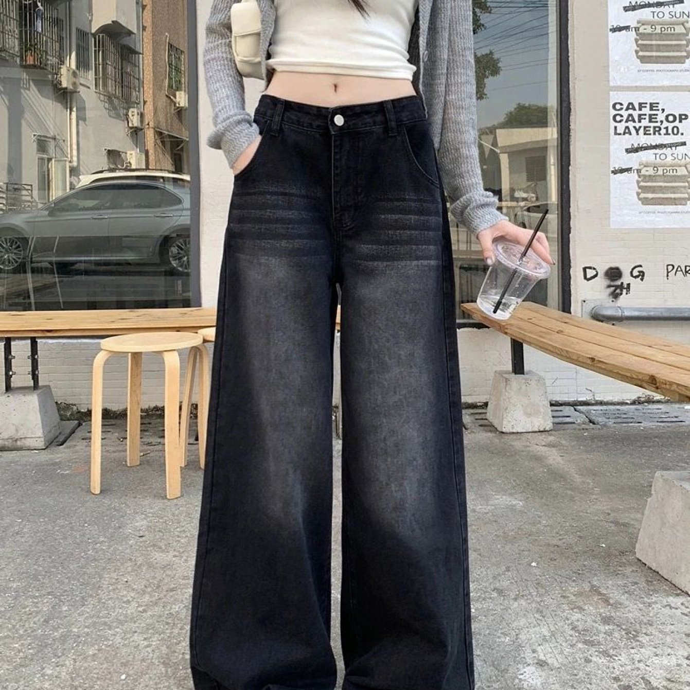 TEMU 【商品名】レディース ハイウエスト ゆったり ストレートレッグ ジーンズ ブラック＆グレー。なワイドレッグパンツ、地にすり抜けるようなデザイン。春と秋に最適な万能ジーンズ。