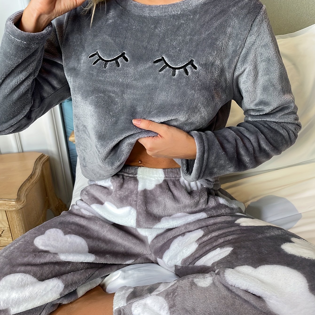 TEMU Women's New Style Autumn And Winter Thick Pajamas Set Cute Eyelash Long Sleeve Trousers Casual 2pcs Wear