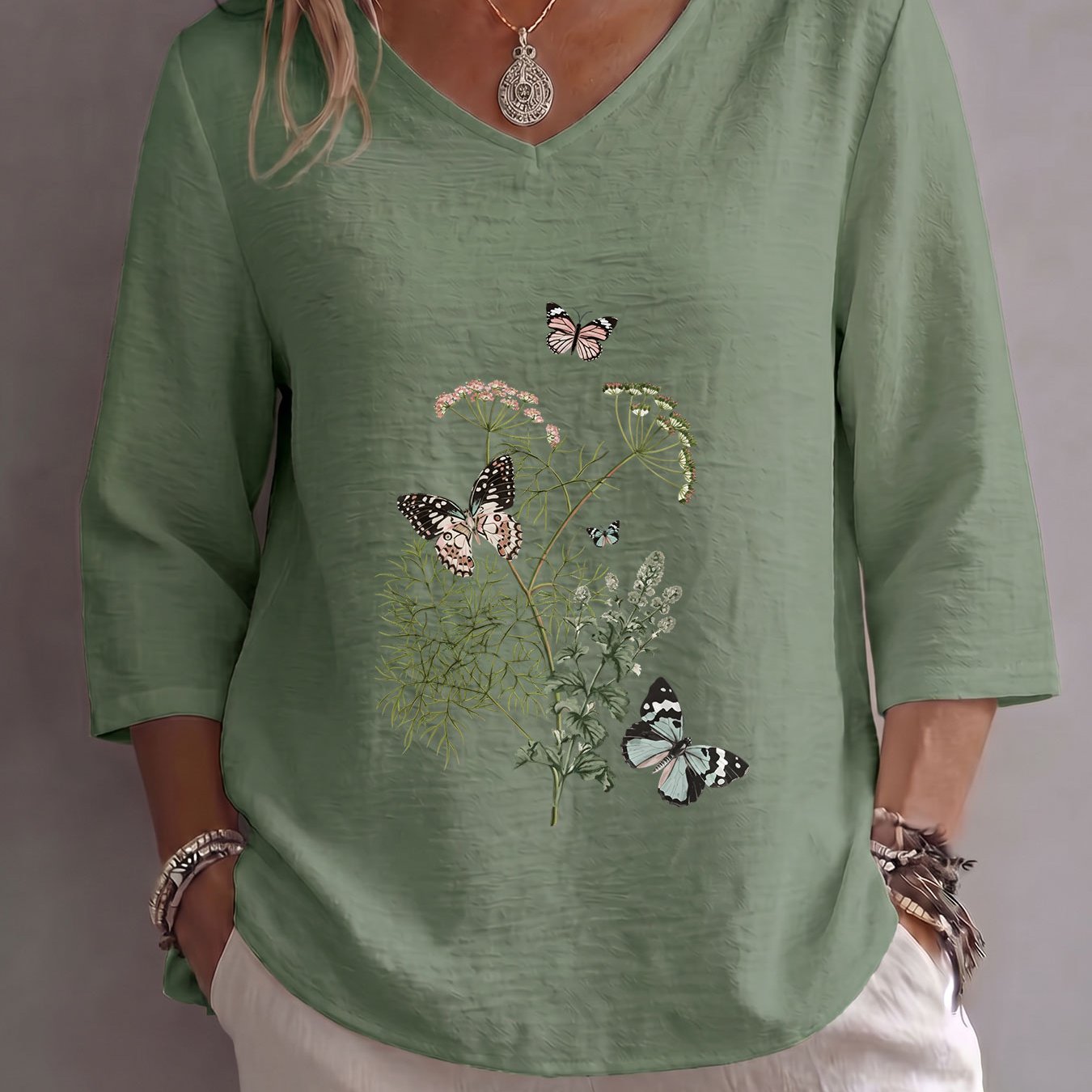 TEMU Spring Summer Casual Elegant Women's Top, Retro Style Floral Print Loose V-neck Three-quarter Sleeve Shirt