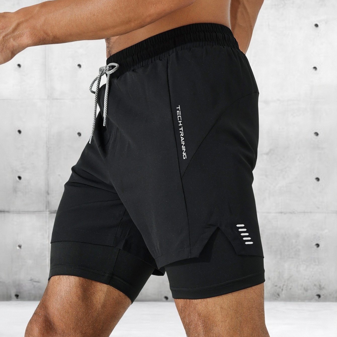 E-shop Sportshorts für Herren mit Körperformung und Kordelzug