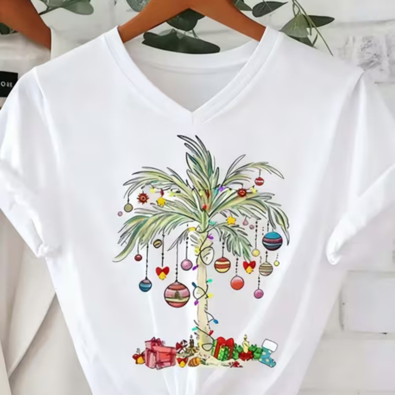 TEMU Women's Elegant V-neck T-shirt- Soft Stretchy Top, Casual Formal Spring Summer Autumn Daily Shirt- White Fashionable Casual, Geometric Print