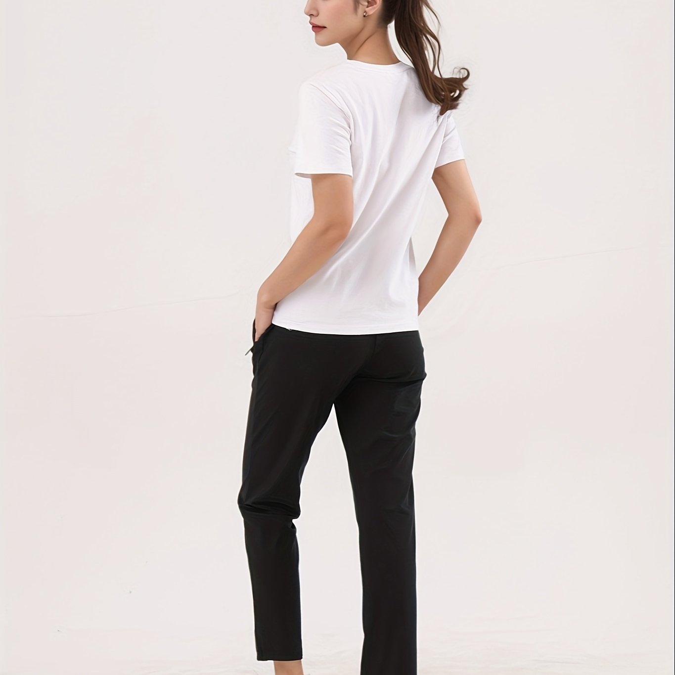 E-shop Sommer. Damen Soft Laufhose. Elastischer Bund. Hosentaschen