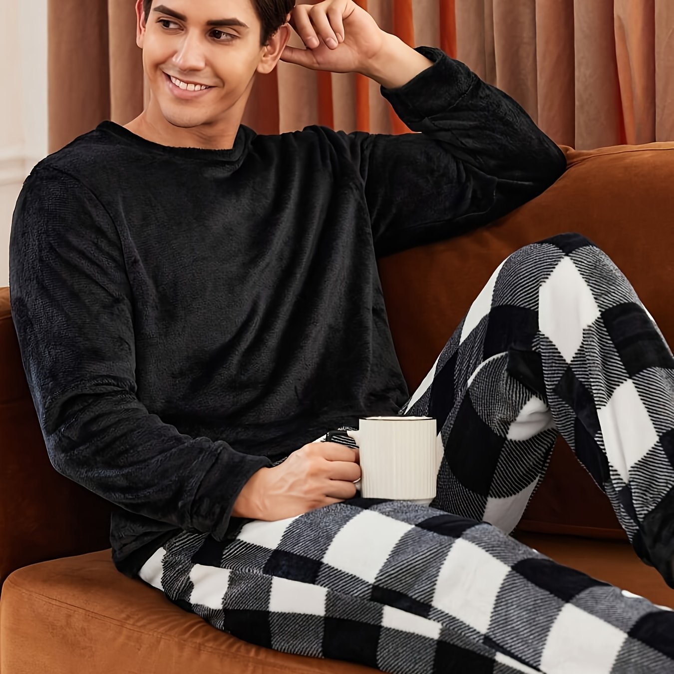 Image of Men's Pajama Set, Warm Flannel With Long Sleeve Round Neck Loose Top And Baggy Trousers For Autumn/winter