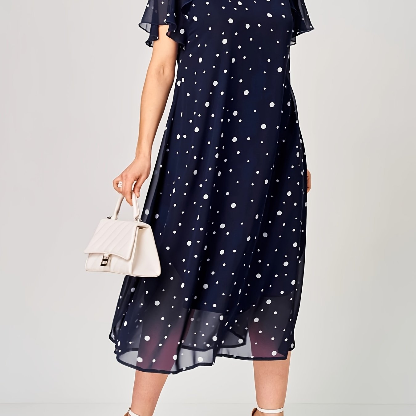 TEMU Vêtements grande taille pour femmes, robe en mousseline à , style élégant pour les quotidiens, et discrète, tenue décontractée d'été, pour les ,