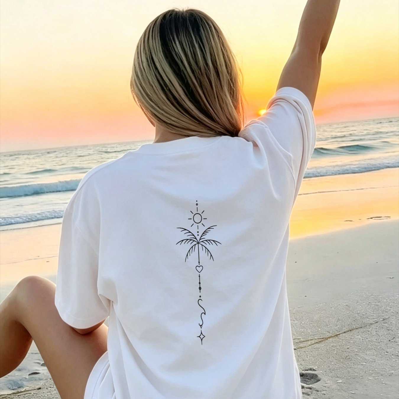 Light Pink Oversized Casual T-shirt With Palm - Perfect Gift For Vacation Photo Ops