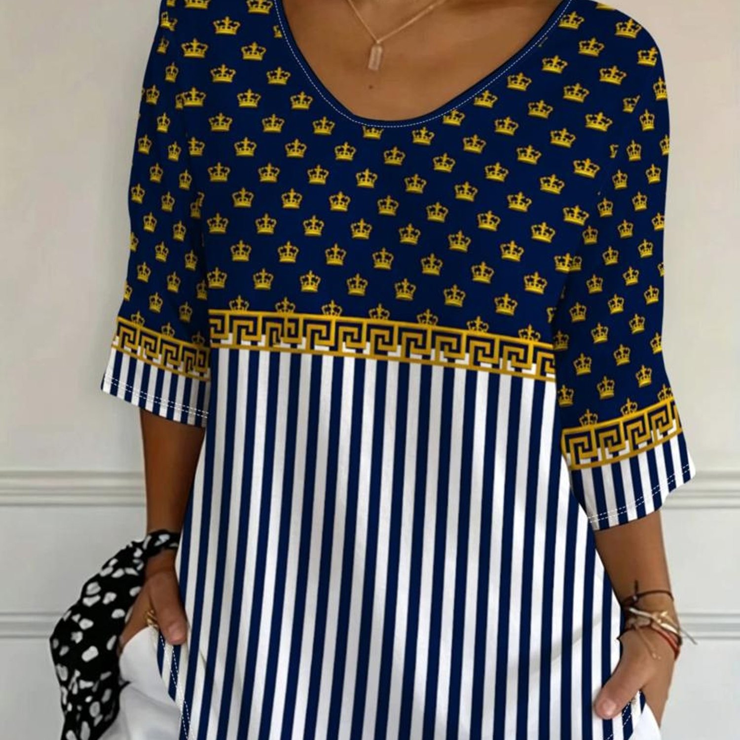 TEMU Plus Size Women's Top, Mixed Colors, Available, 3/4 Sleeve, And , Casual Wear Versatile, 2026 Summer Crown Striped Design