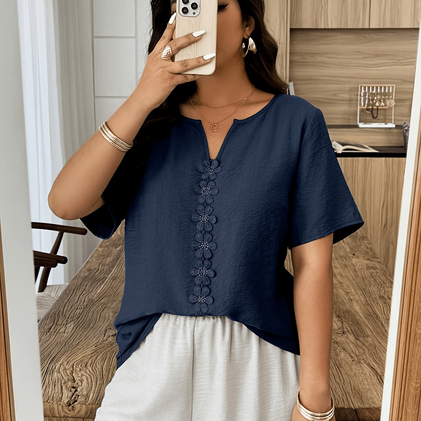 TEMU Plus Size - Summer New Loose Plus Size Women's V-neck Solid Color Pullover Short-sleeved Women's Shirt