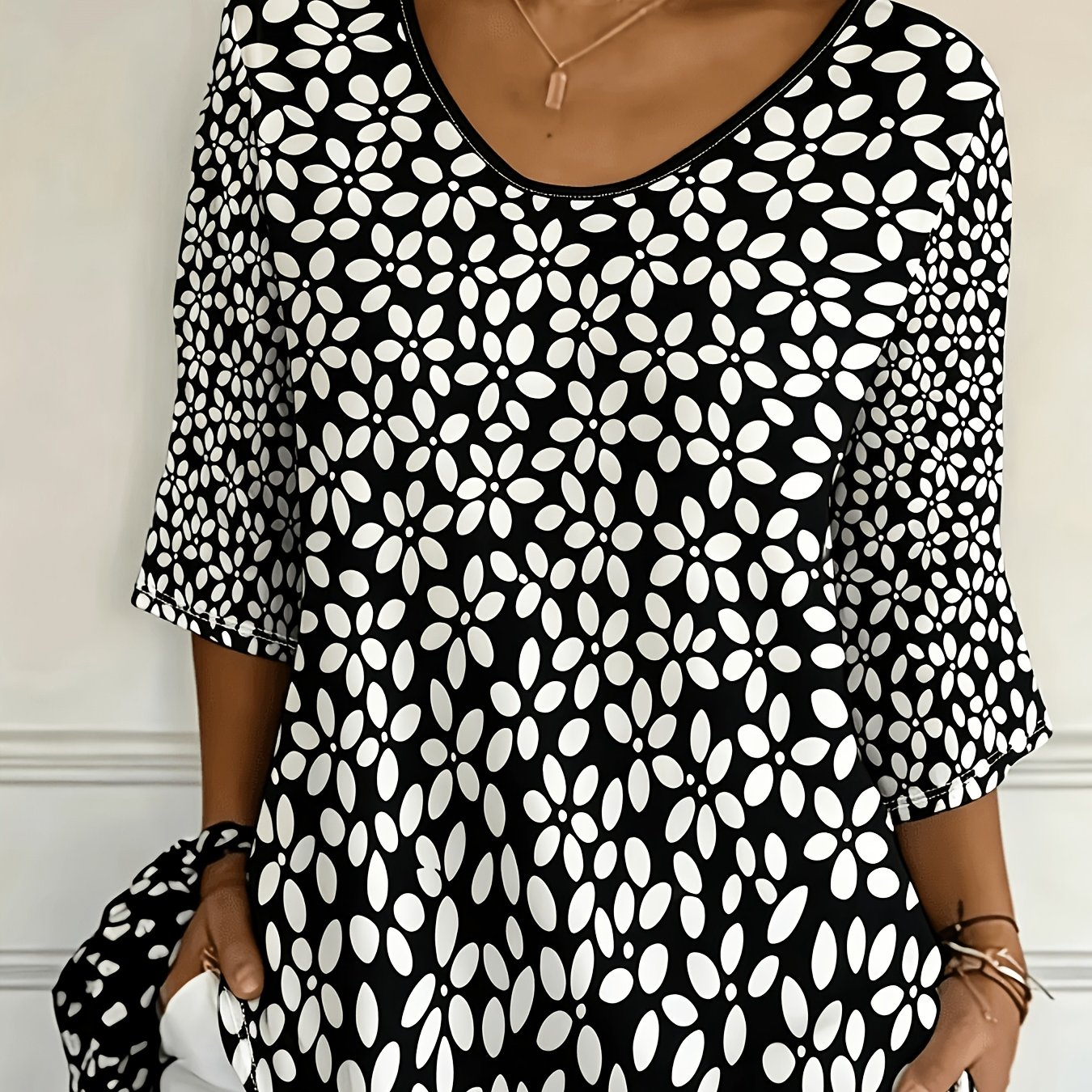 TEMU Plus Size, [printe Esign-not Texture] Women's V-neck Three-quarter Sleeve T-shirt, And Versatile Top, New European And Three-quarter Sleeve Top,