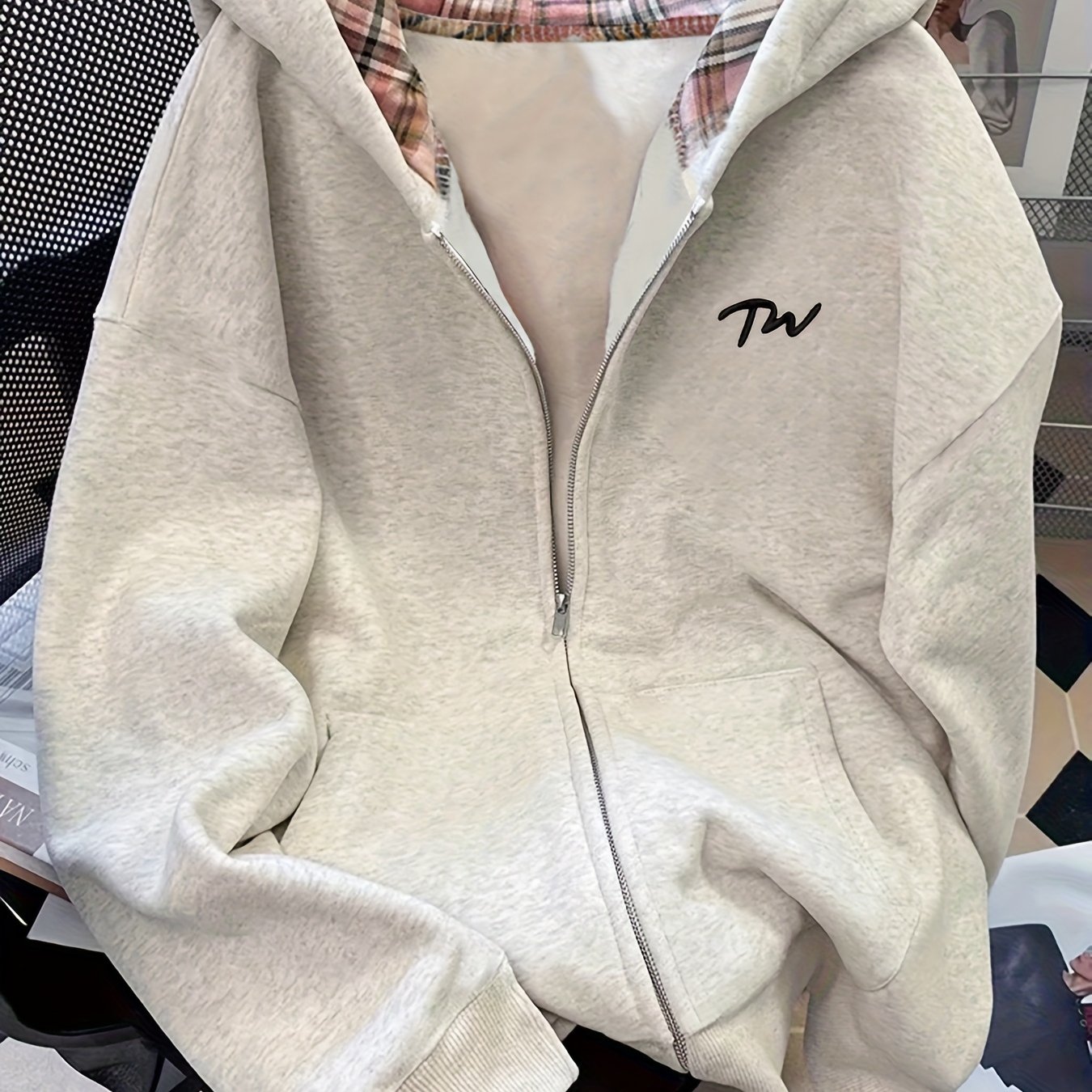 2025 Autumn Winter Fun Letter Printed Long Sleeve Open Front Hooded Top Women's Hong Style Loose Bf Lazy Style Versatile Trendy Fashion Hoodie