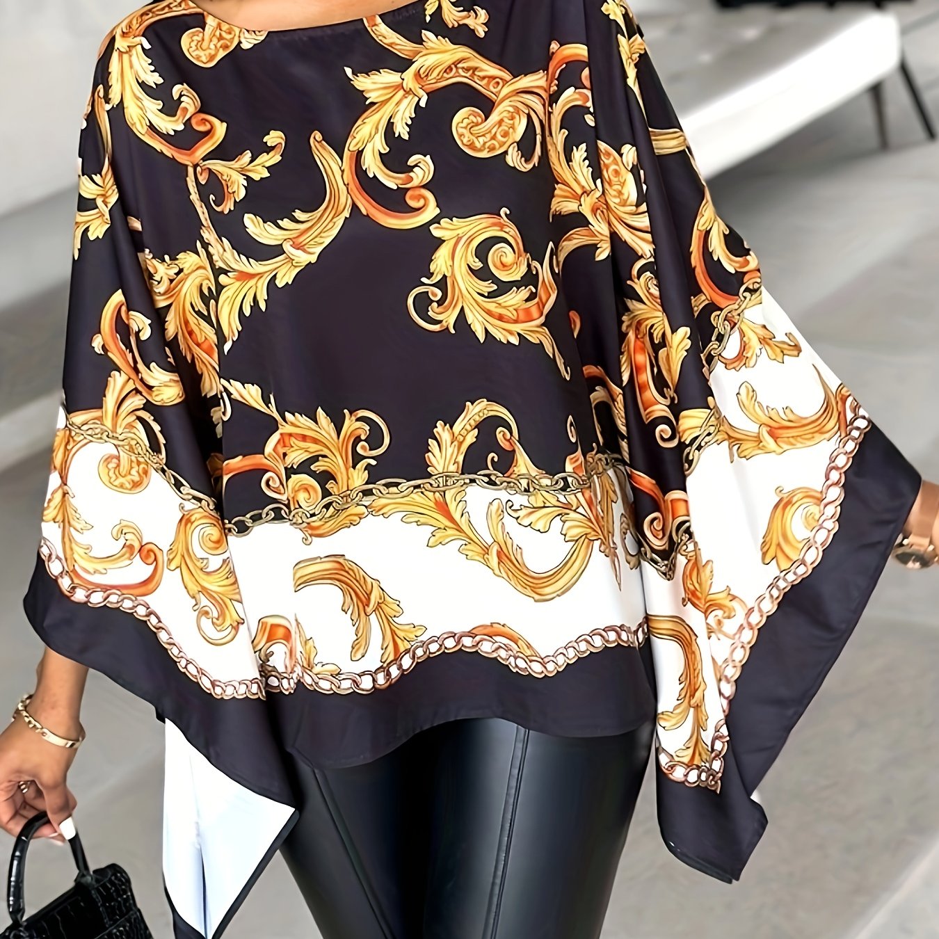 Plus Size - Plus Size - Contrast Baroque Print Batwing Sleeve Top