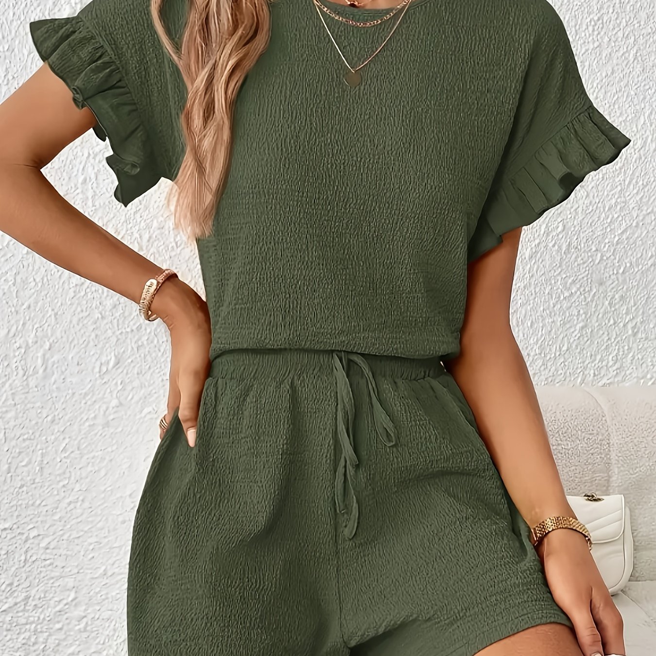 TEMU Damen-Sommer-Freizeit-Set aus 2 Teilen, kurzärmeliges Oberteil mit texturiertem Lotusblatt-Fransen-Dekor Shorts