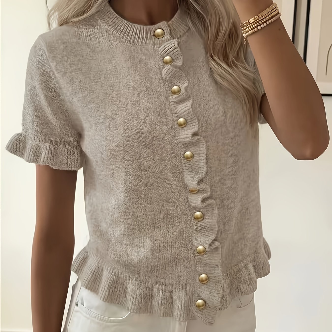 E-shop Damen Vintage-Stil Rundhals Kurzarm Cardigan für Frühling Sommer, verziert mit Holzohrring-Design Metallknöpfen. Dies ist ein elegantes weiches
