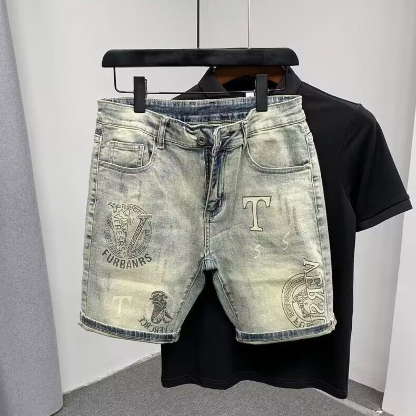 Stylish Streetwear Denim Shorts For Men, Perfect For Casual And Versatile Looks
