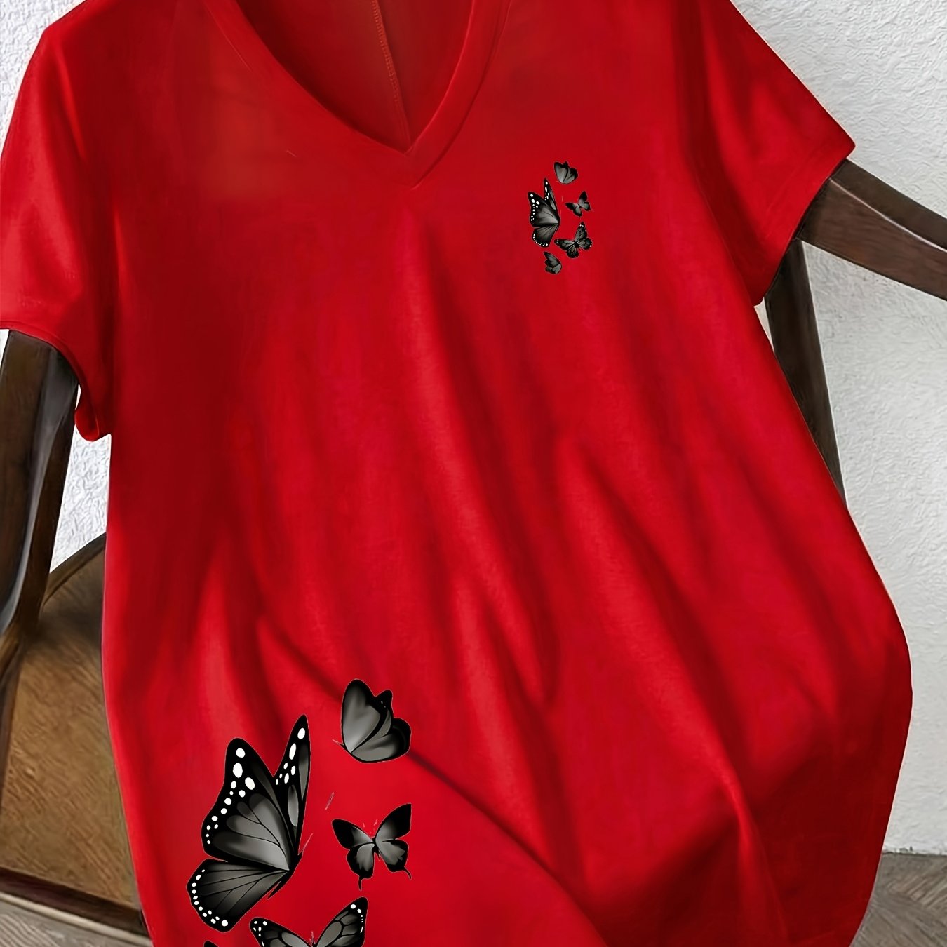 TEMU Plus Size - 1xl-8xl Plus Size - Summer Women's Plus Size Fashion V-neck Batwing Sleeve T-shirt, Extra Large Size, Black Wing Pattern Printed