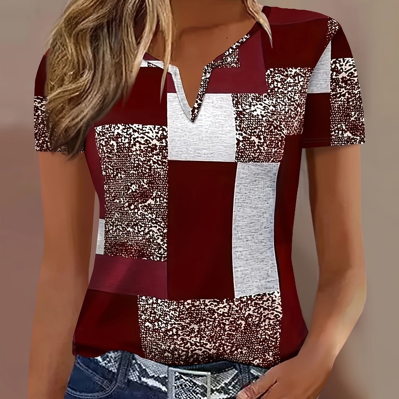 E-shop Damens Elegantes V-Ausschnitt Kurzarm-T-Shirt - Geometrisches Glitzer-Muster, Bequeme Stretch-Passform, Maschinenwaschbar, Ganzjahres-Casual &