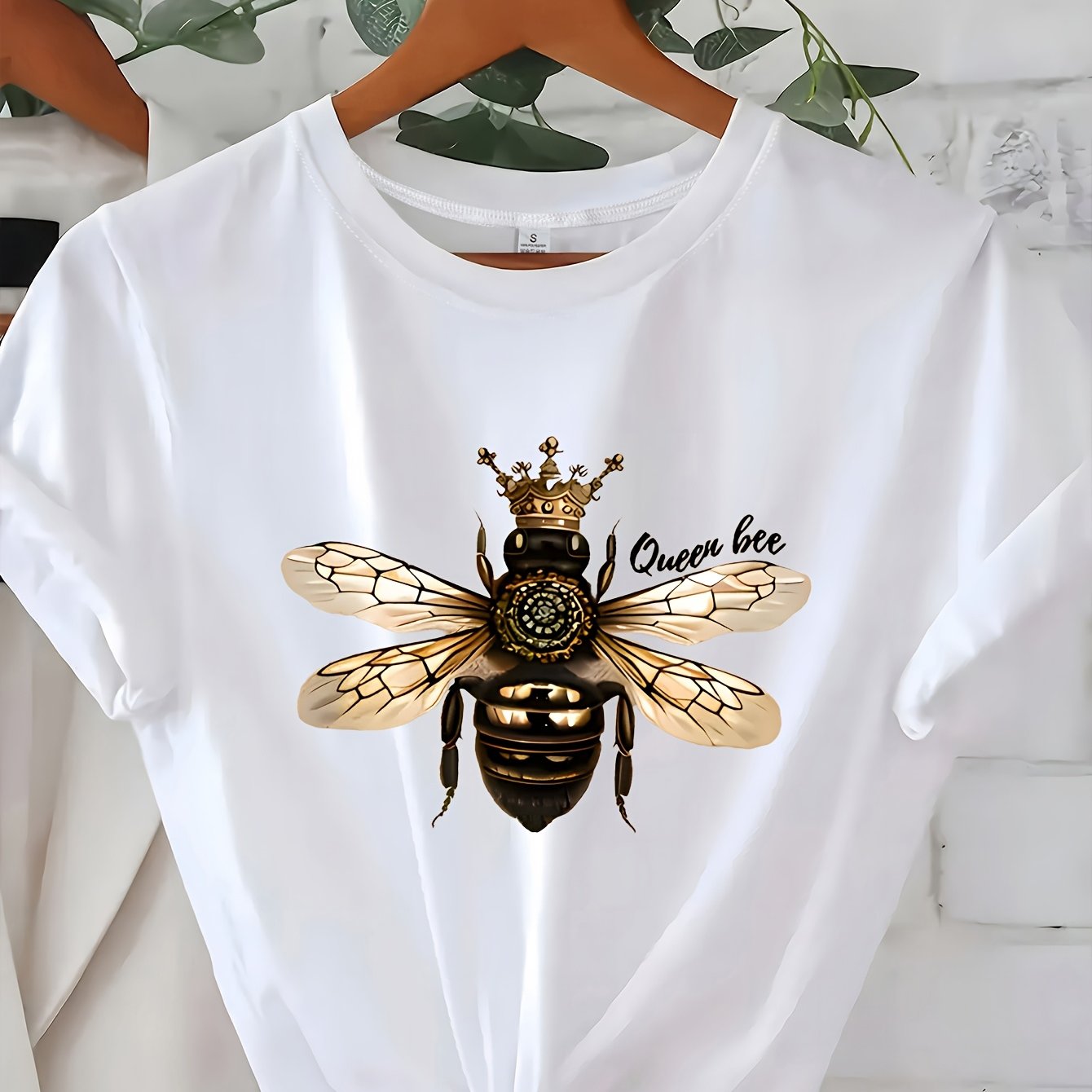 TEMU Women's Queen Bee Graphic Print T-shirt - Casual Short Sleeve Round Neck Polyester Top, Machine Washable Tee For Ramadan Easter Reading Day &