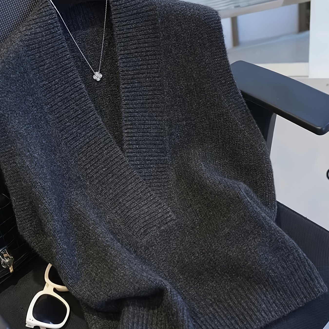 Women's V-neck Vest, Loose Fit Solid Color Sweater For Layering Or Wearing As An Outerwear, Stylish New Autumn/winter Cardigan