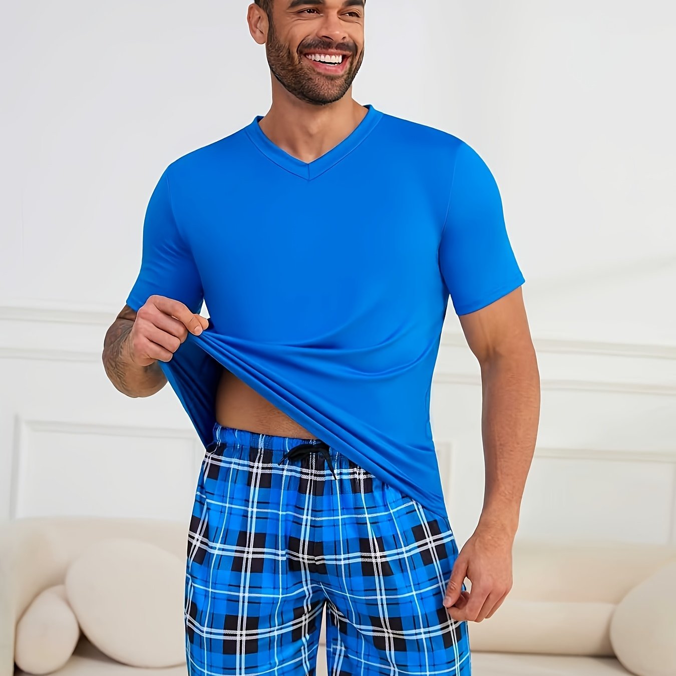 E-shop Herren Freizeitkleidungs-Set im Patchwork-Stil, weiches atmungsaktives Pyjama-Set mit V-Ausschnitt, kurzen Ärmeln karierten Shorts, in Übergröße