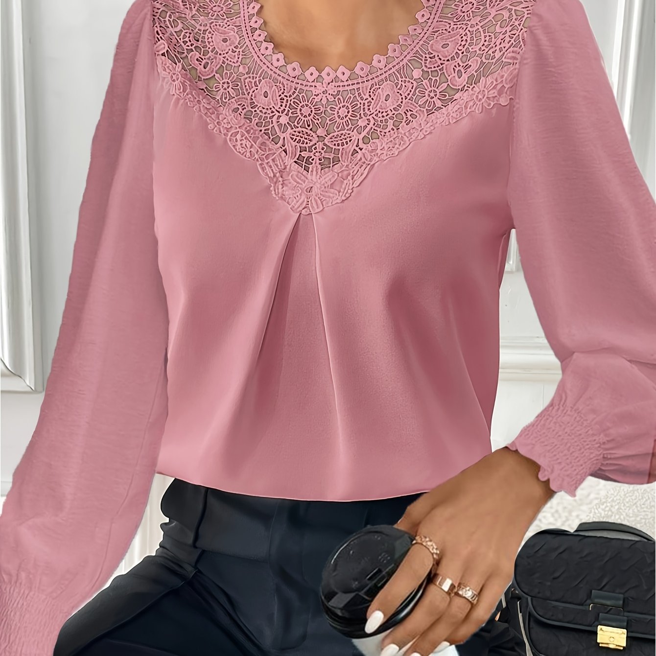 E-shop Damendress Elegant Langarmbluse - Farbblockierte Spitzenärmel & Uni-Farben, Rundhals-Ausschnitt Untransparentes Hemd, Maschinenwaschbarer