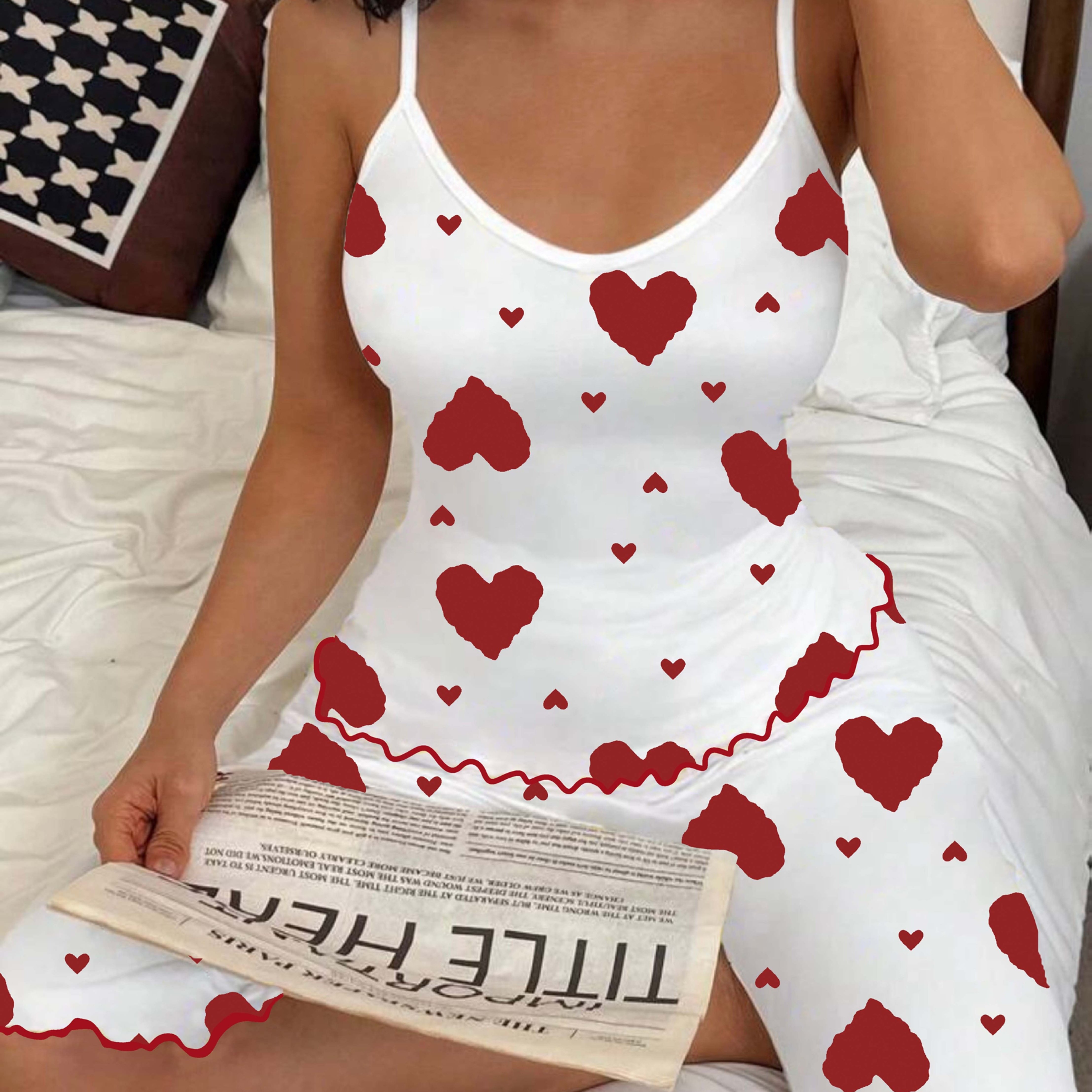 Heart Print Round Neck Tank Top And 3/4 Length Pants Pajama Set, Heart Print 2pcs Set, Women's Casual Pajama Set