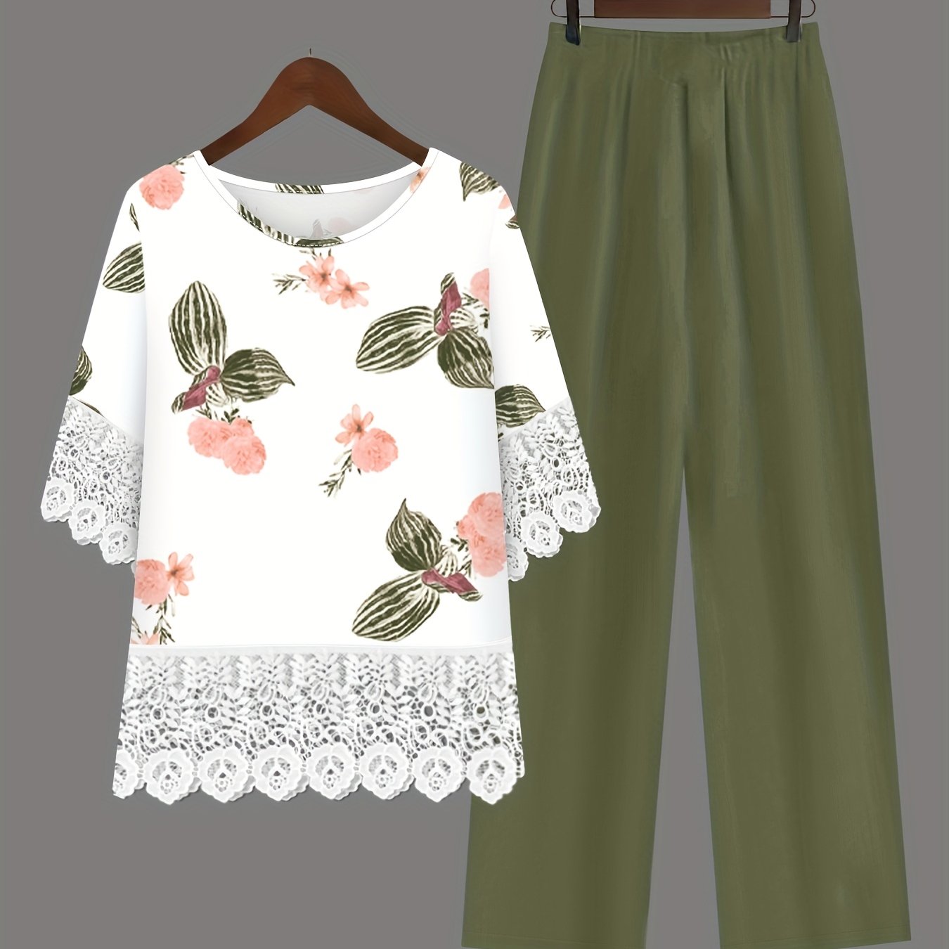Women's Casual Set Floral Print Round Neck 3/4 Sleeve Lace Panel Top And Pocket Solid Color Pants Two-piece Set