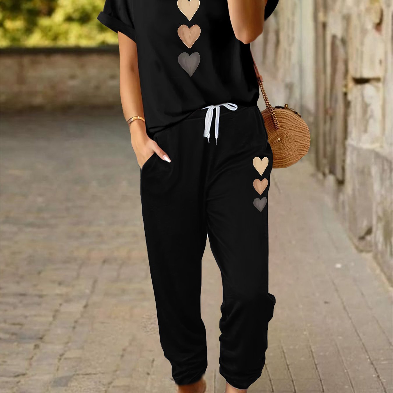 TEMU Plus Size, Plus Size Women's 2pcs Set - Batwing Sleeve V Neck Printed Top With Pocket Pants - Stylish Minimalist Heart Print Design - Street