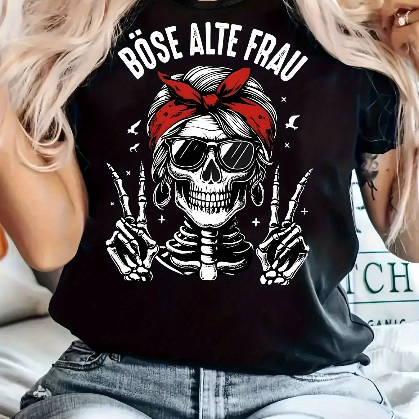 TEMU Plus Size Women's Casual T-shirt With " Alte Frau" Skull Graphic - Black, Short Sleeve, Round Neck, Stretch Knit, Comfortable Top, Plus Size