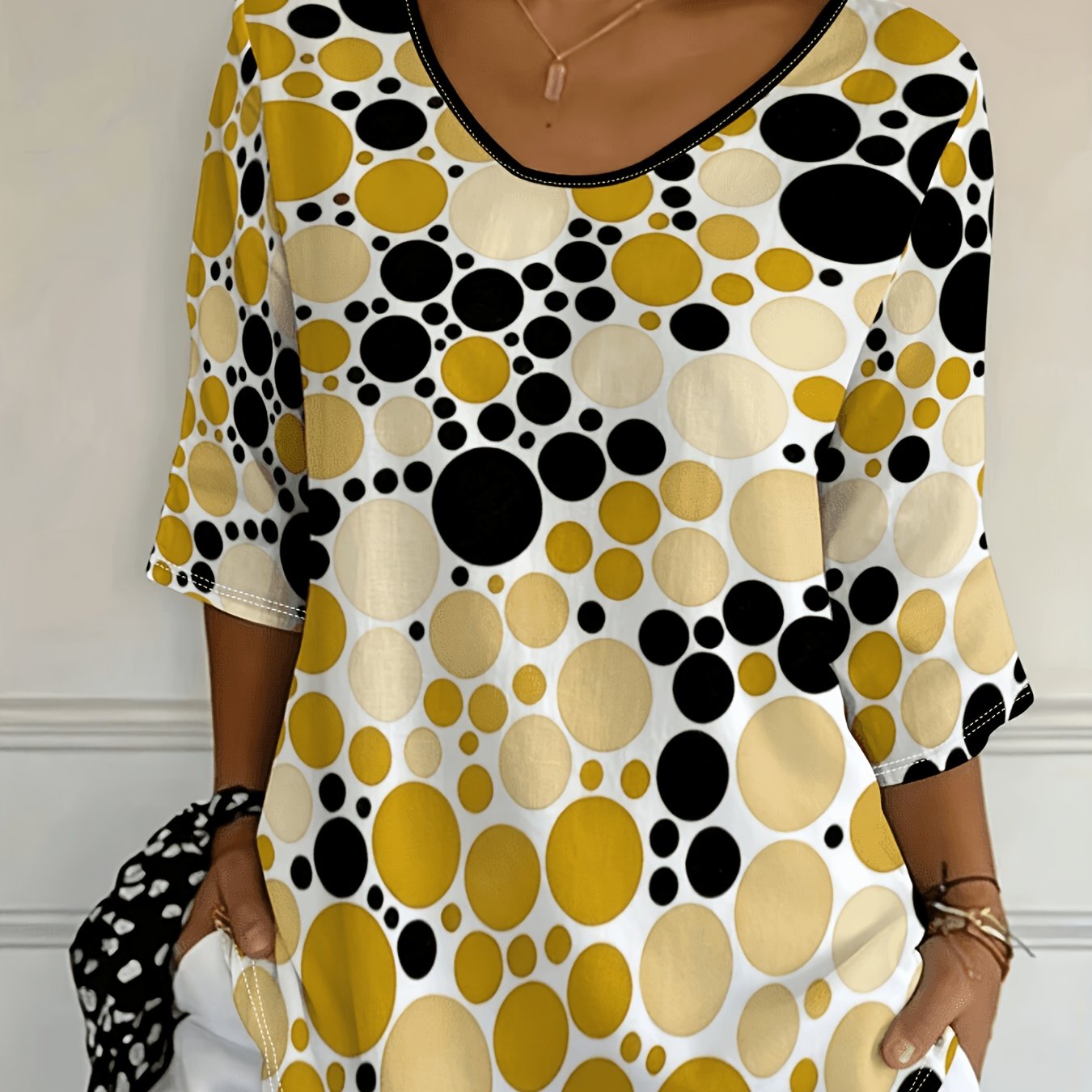 TEMU Plus Size Women's V-neck 3/4 Sleeve T-shirt, 2026 New Summer Style, Effect, Versatile , Dot Pattern, , Suitable For Daily Wear And Casual