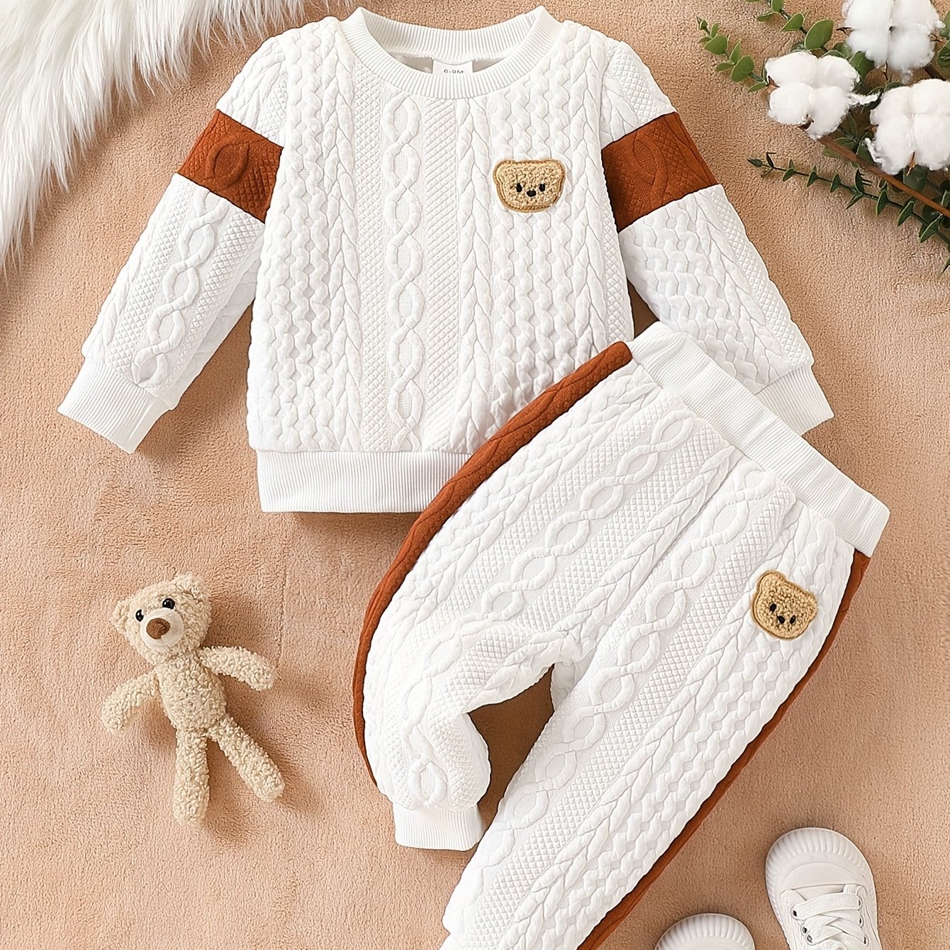Unisex Autumn/winter Jacquard Textured Fabric Bear Patch Round Neck Long Sleeve Top + Bear Patch Pants Two-piece Set, Perfect For Outdoor