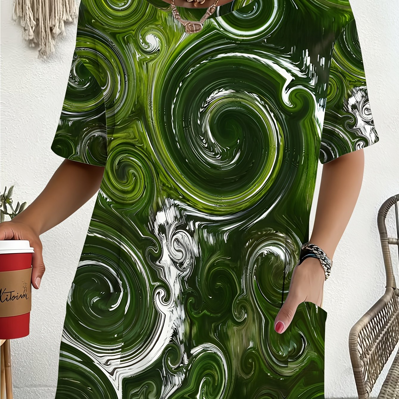 TEMU Large-size Women's T-shirt With Green Swirl Abstract Pattern, , Ideal For Daily , Campus Life, Outdoor Activities, Casual Gatherings, Home