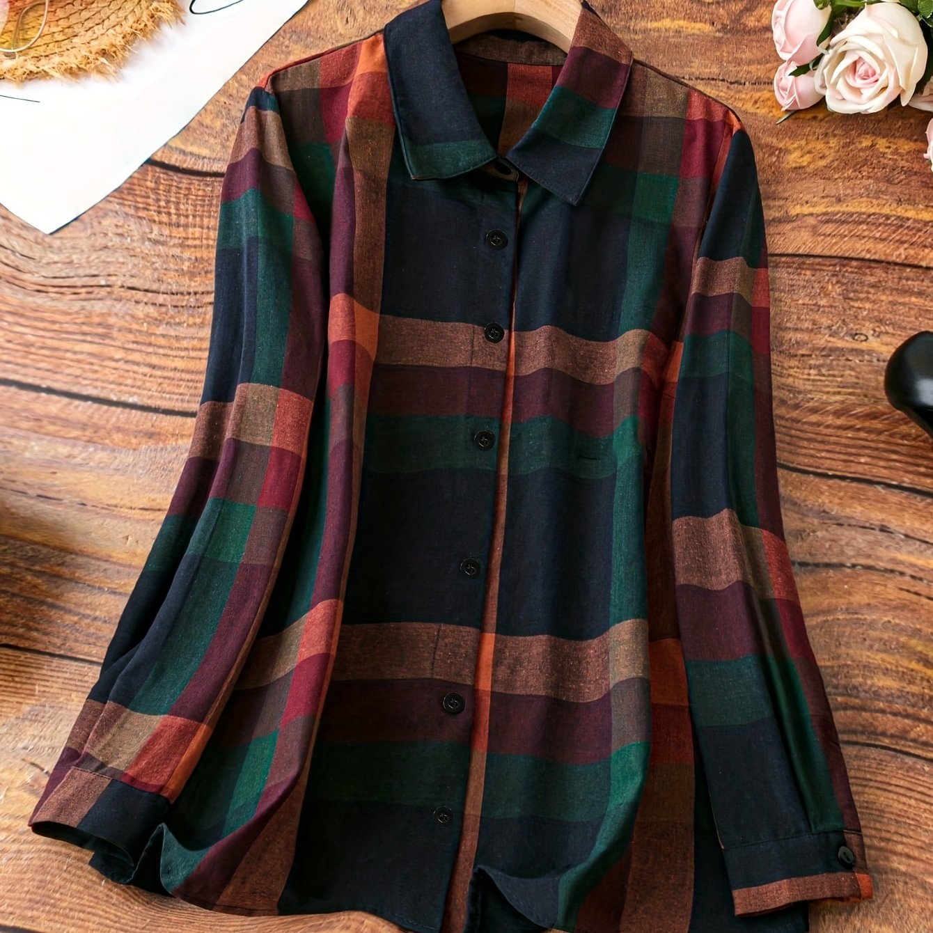 TEMU Plus Size, Plus Size Women's New Shirt With Blocking, Turn- Collar, And Straight Button , Long Sleeve