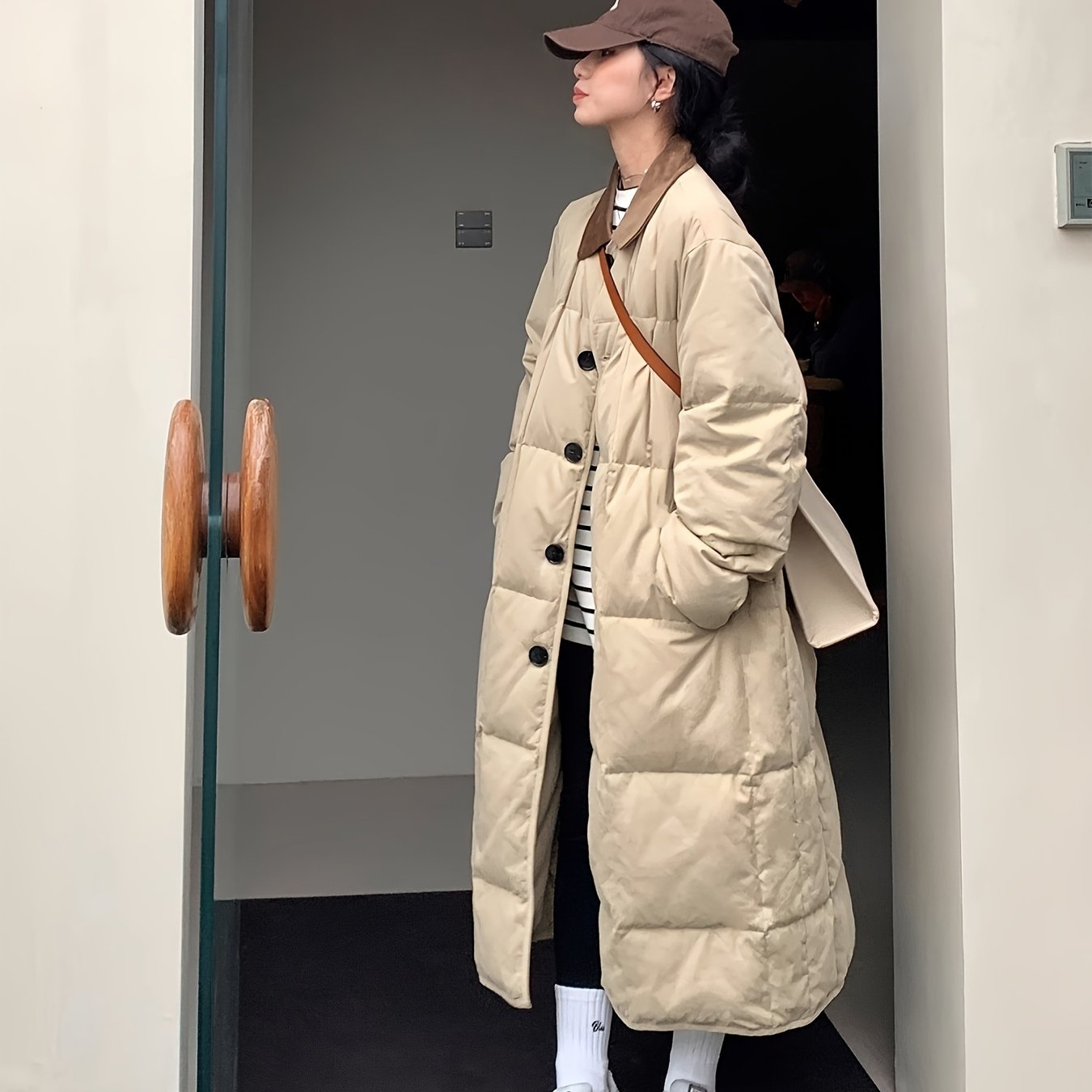 TEMU 【商品名】レディース 冬 韓国風 レトロ ルーズフィット 軽量 パファー ジャケット - ミドル丈 オーバーナックル コート スタンドカラー、ベルト付きウエスト & ミニマリストデザイン、無地、長袖 カジュアル & ル 服装 - トレンディ アウター