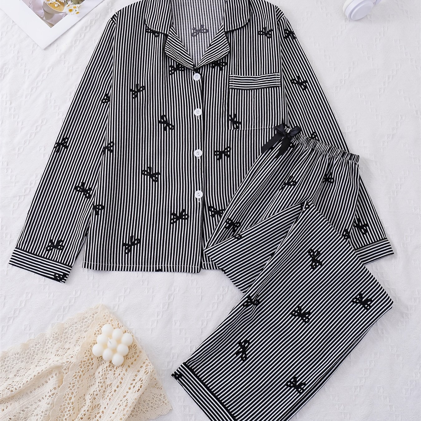 E-shop Damen Schwarz Gestreiftes 2-teiliges Schlupfset mit Schleifenmuster, Langarm-Strickjacke und elastische , bequeme Nachtwäsche und lässige