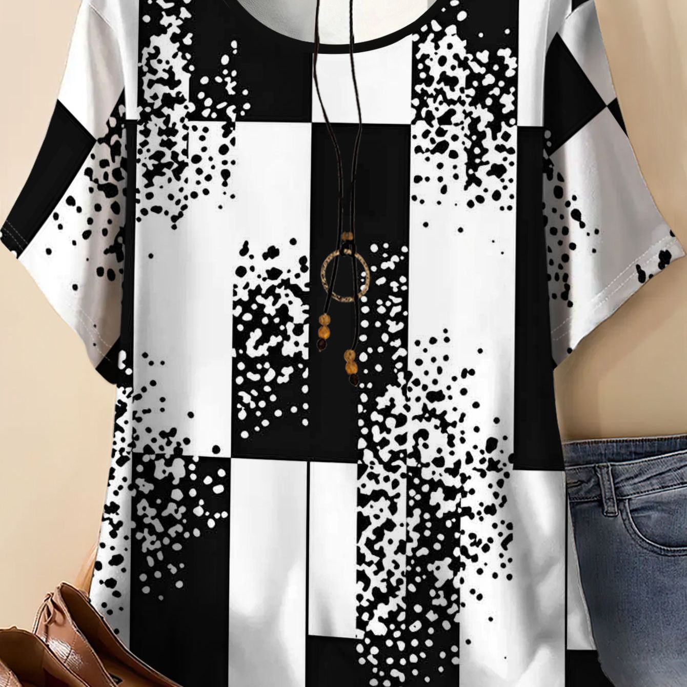 TEMU Women's Plus-size Fashion Black And White Geometric Print Short-sleeve Top, Featuring A Loose And Versatile Design, Casual Daily Wear.