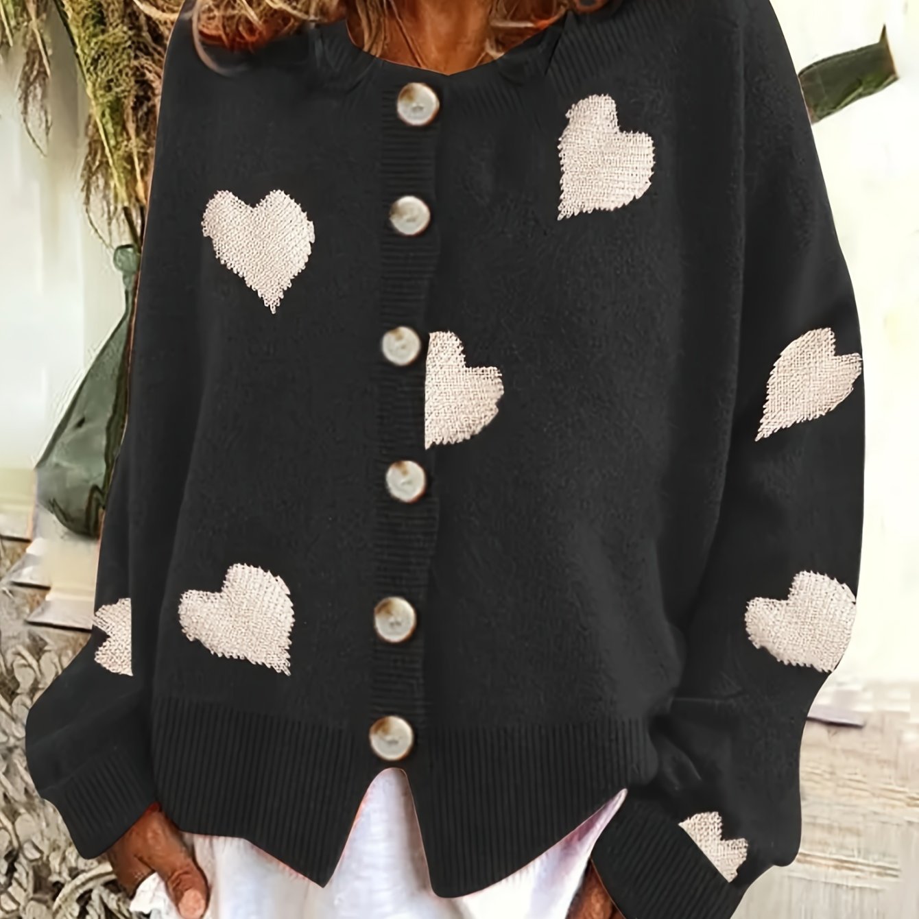 Cardigan à de Cœurs - Fabriqué dans un Mélange d'Acrylique, Très Élastique, Lavable en Machine - Cardigan Élégant à…: retailer-supplied image