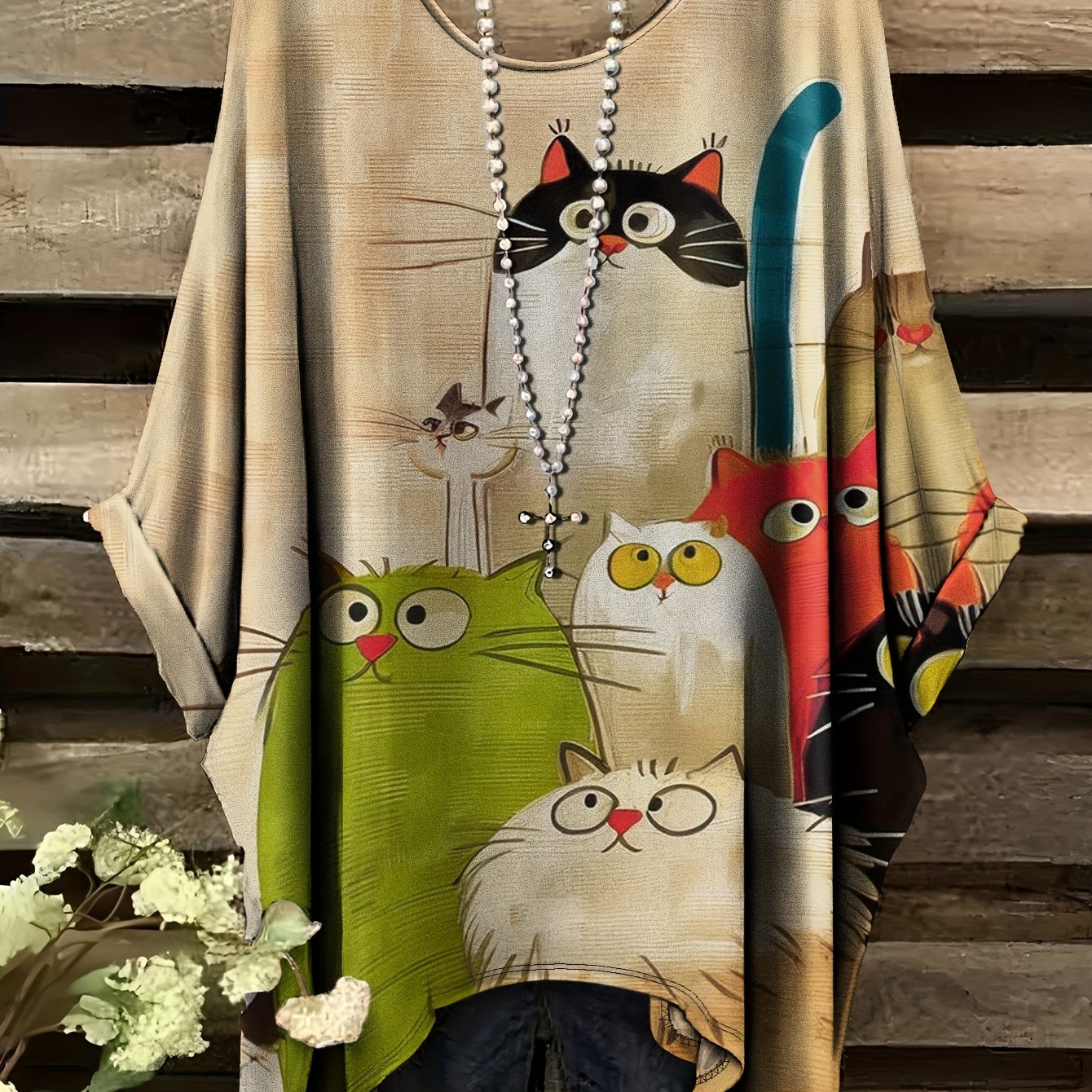 Image of Plus Size - Plus Size - Summer Women's Plus Size Cute Animal Pattern Printed Irregular Hem Round Neck Short Sleeve T-shirt, Casual Comfortable Versatile Batwing Sleeve Top, No Additions Included