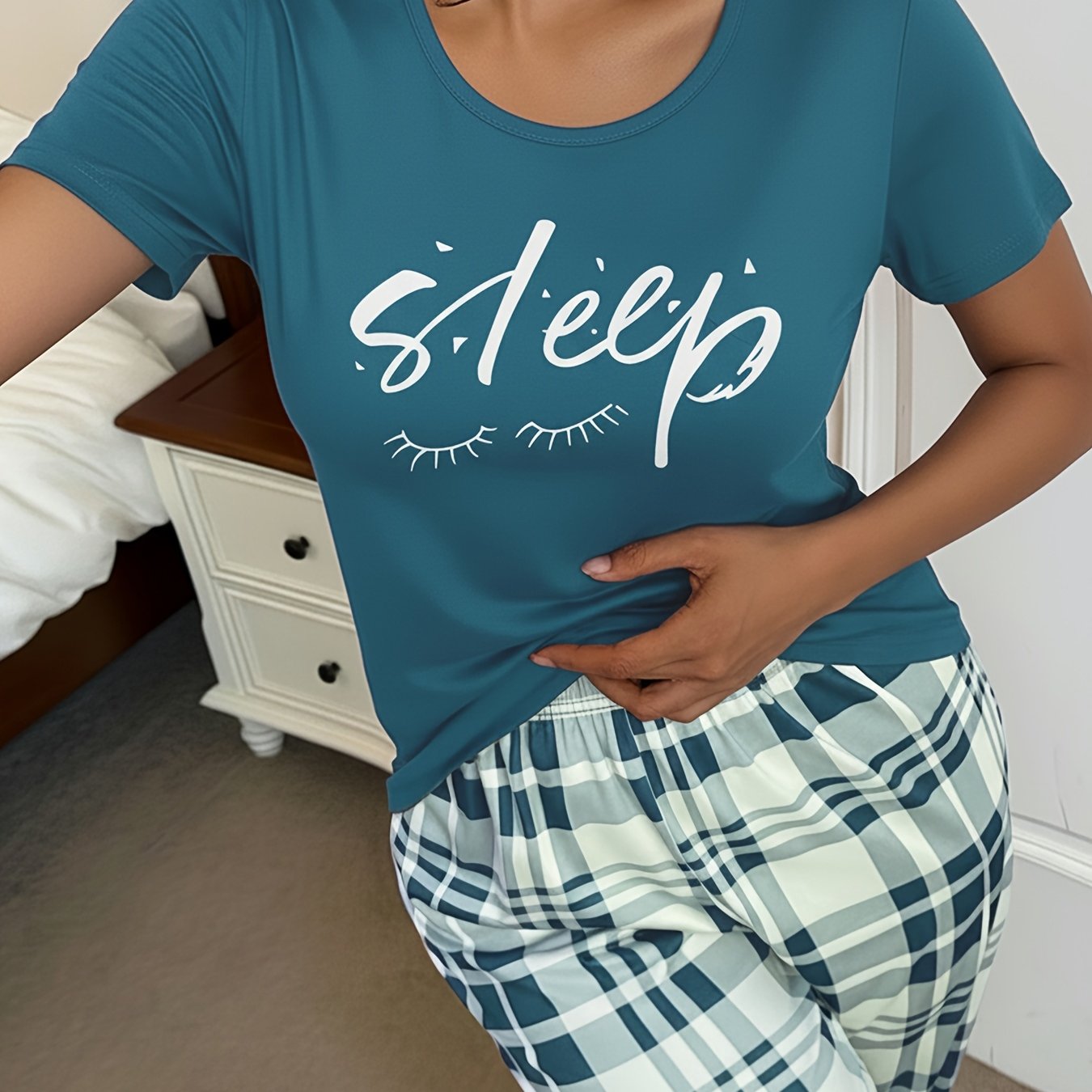 E-shop Damen Freizeit "Sleep" Wimpern-Print Türkis Kurzarm Top und Weiß-Blau Karierte Pyjama Set