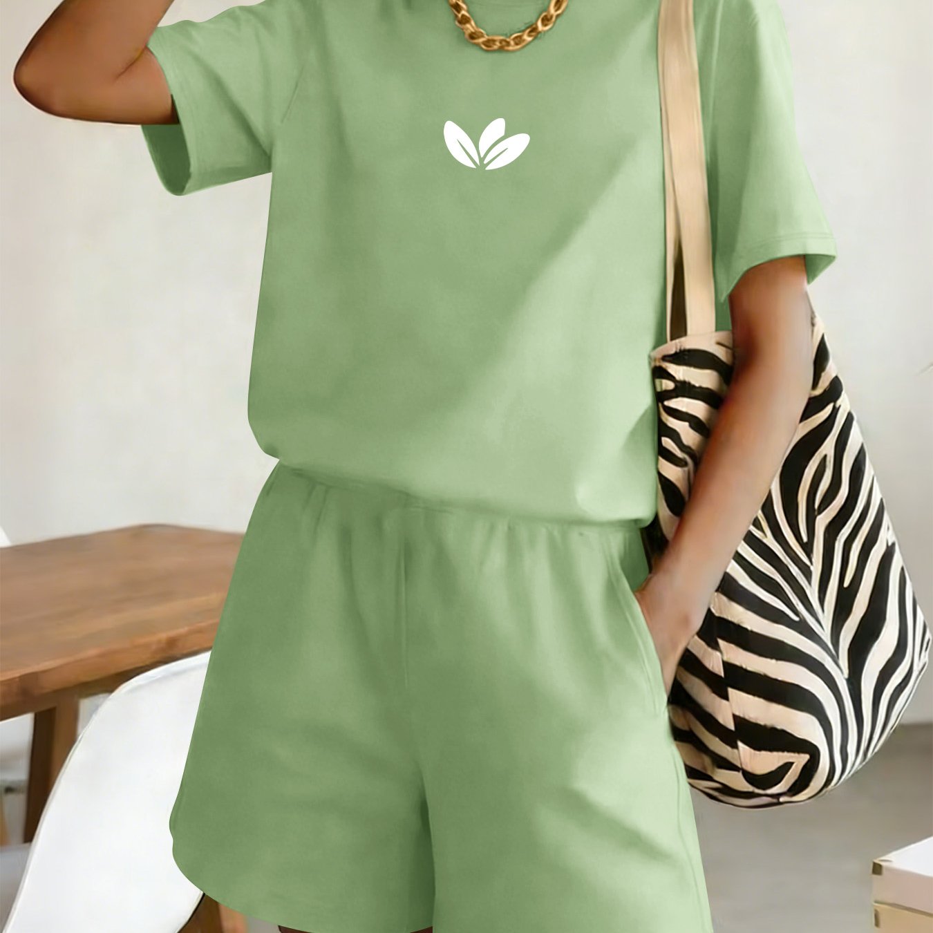 TEMU Leaf Women's Short Sleeve Shorts Set, Summer Daily Casual Outing And Commuting Comfortable Breathable T-shirt And Shorts 2pcs Set