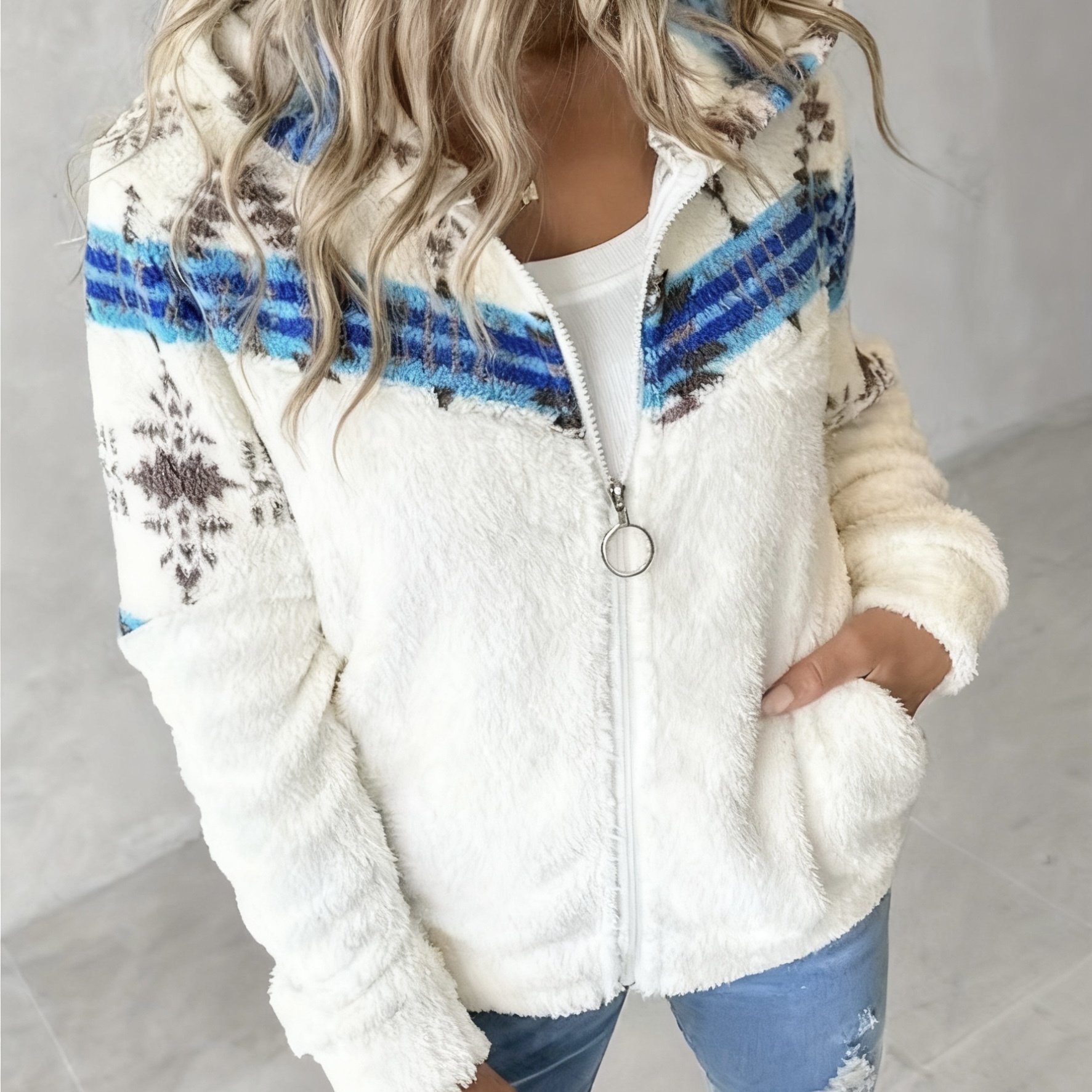Targeted Development, Women's Western Style Plush Oversized Coat - Fashionable Zipper Warm