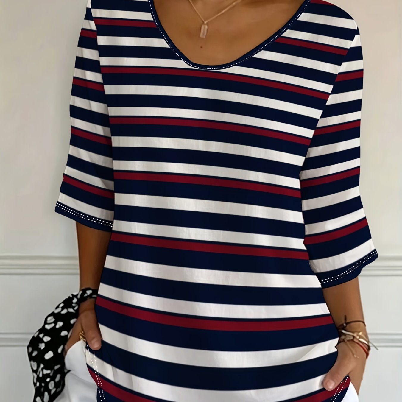 TEMU Plus Size, [printe Esign-not Texture] Plus-size Friendly American-style Short-sleeve Women's Top, Slim-fit V-neck Top, 2026 New Summer Fashion,