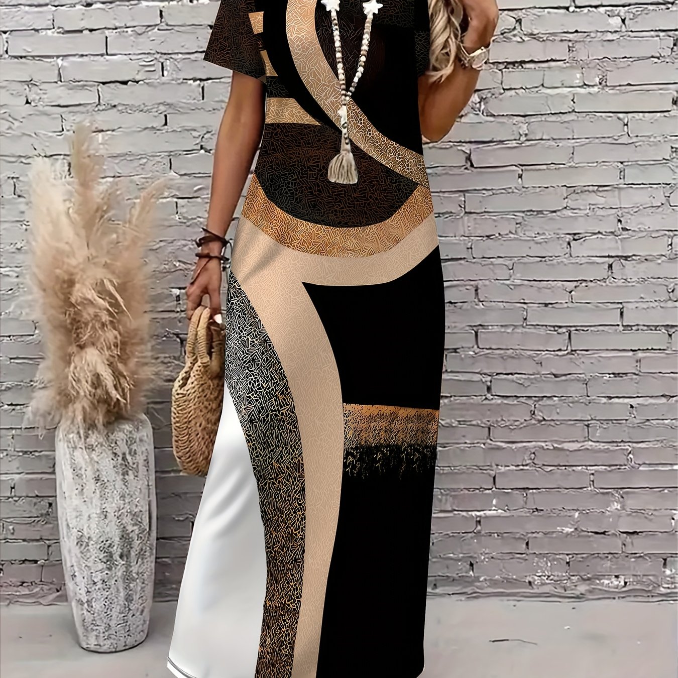 Image of Elegant Women's Fashion Geometric Print V-neck Short Sleeve Dress