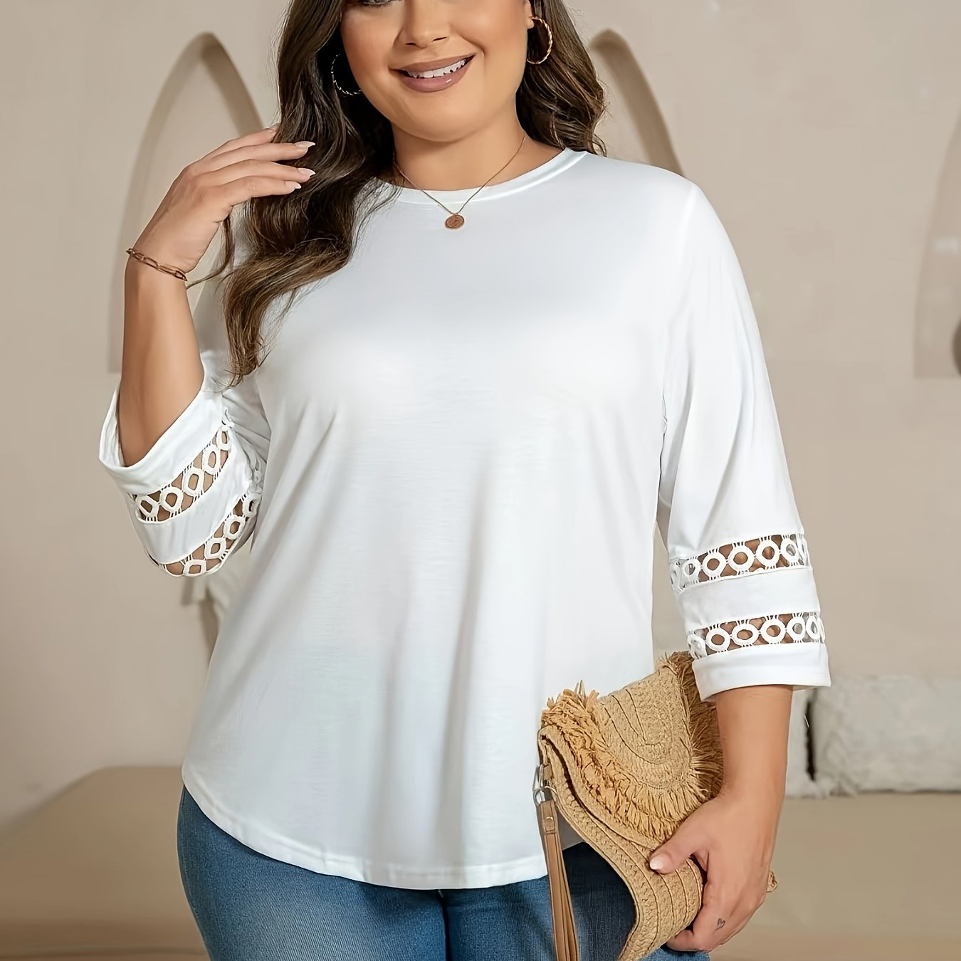 

T-shirt élégant grande taille avec bordure en dentelle, mélange de polyester, col rond, manches -, couleur unie, tissu tricoté, extensibilité moyenne, pour /automne