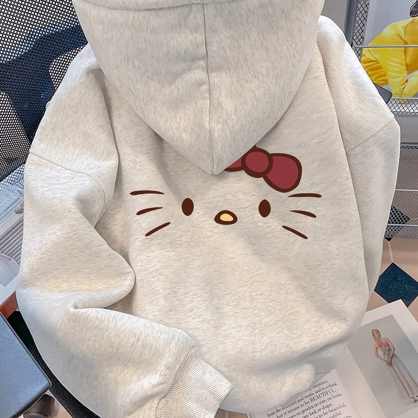 Image of Cartoon Hello Kitty Cute Sweet Print New Long Sleeve -lined Hooded Sweatshirt For Women, Autumn/winter Fashion Brand Loose Hoodie Top