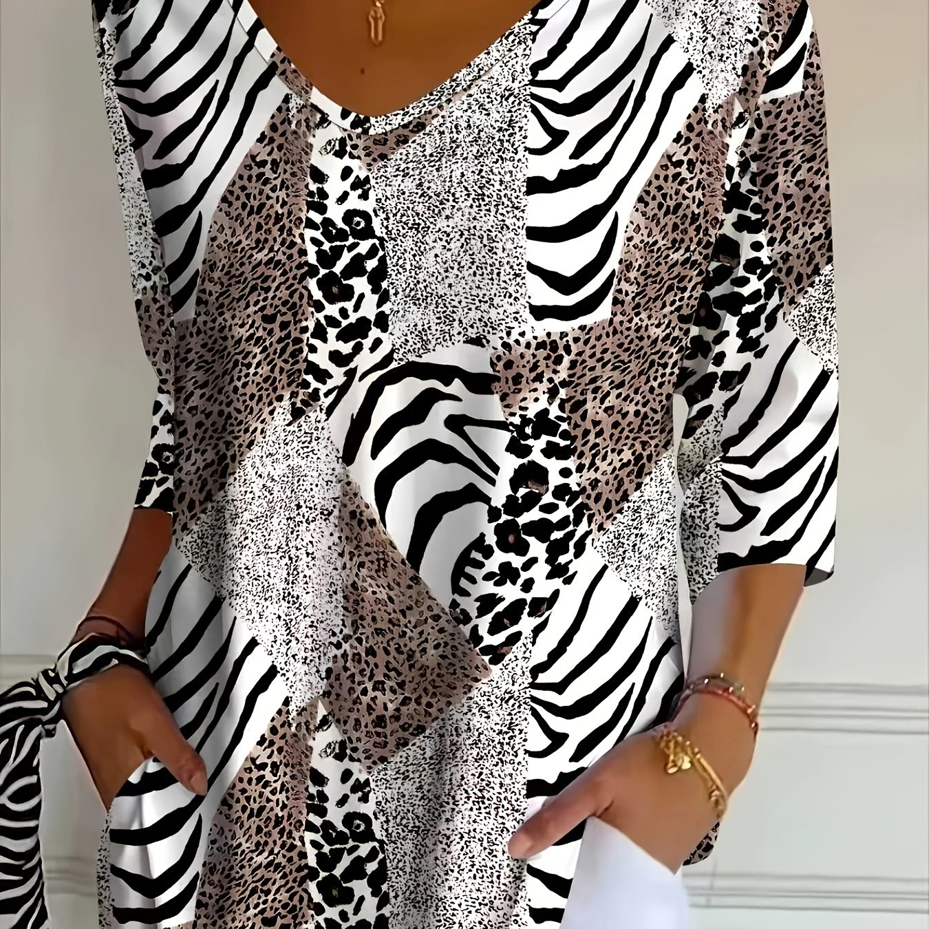 TEMU European And Fashion Holiday Women's Regular Fit Full Leopard Print -quarter Sleeve V-neck T-shirt Top