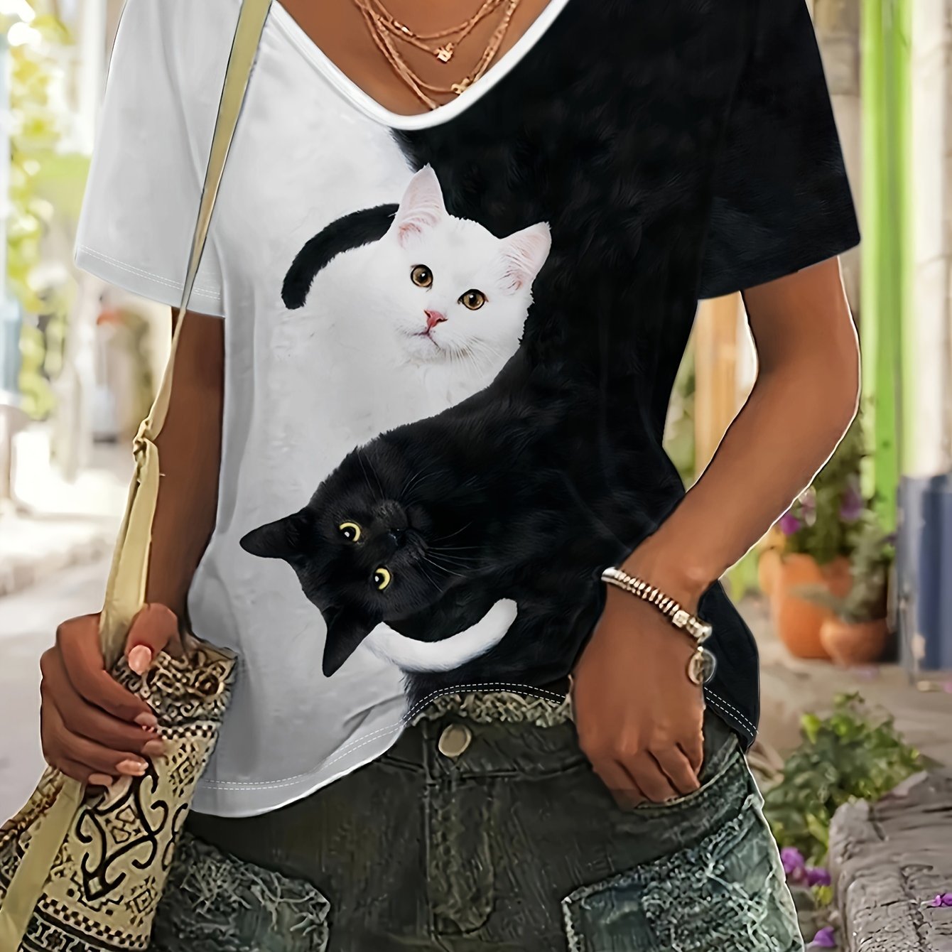 Women's Loose Round Collar Cat Animal Print Short Sleeve T-shirt